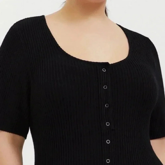 Torrid Midi Rib Knit Snap Front Dress size 2 - Picture 2 of 5